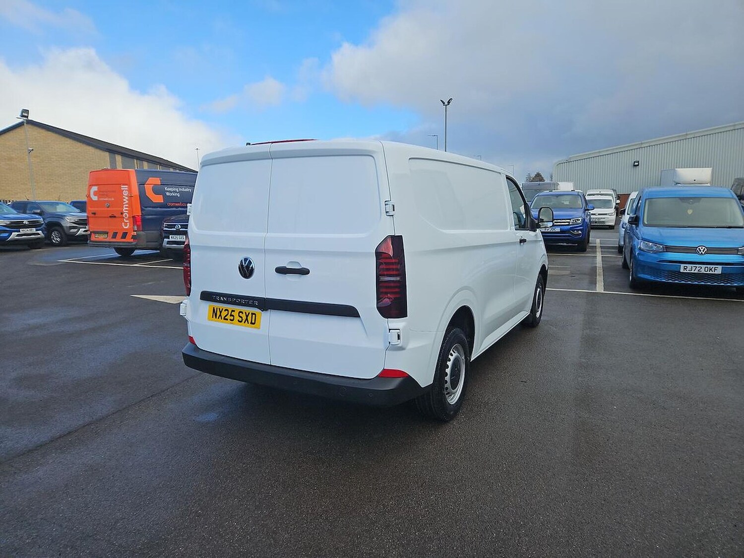 Used Volkswagen Transporter 2025 for sale - 77567700: Photo 18