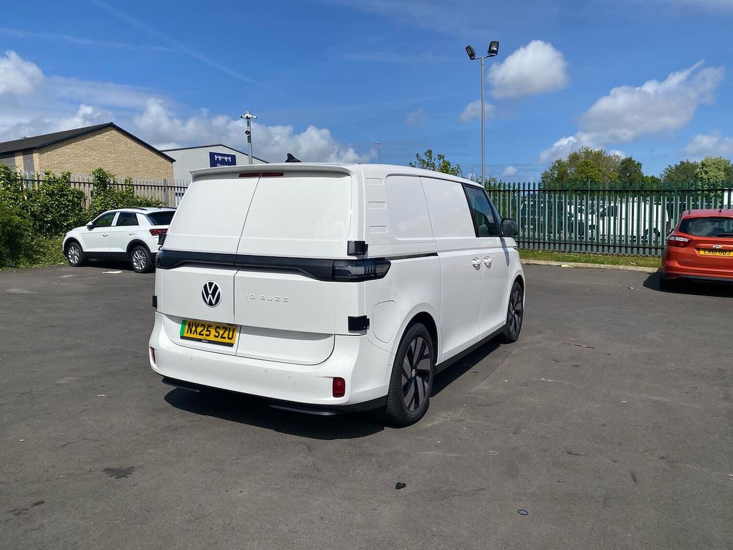 Used Volkswagen ID.Buzz 2025 for sale - 77567699: Photo 18