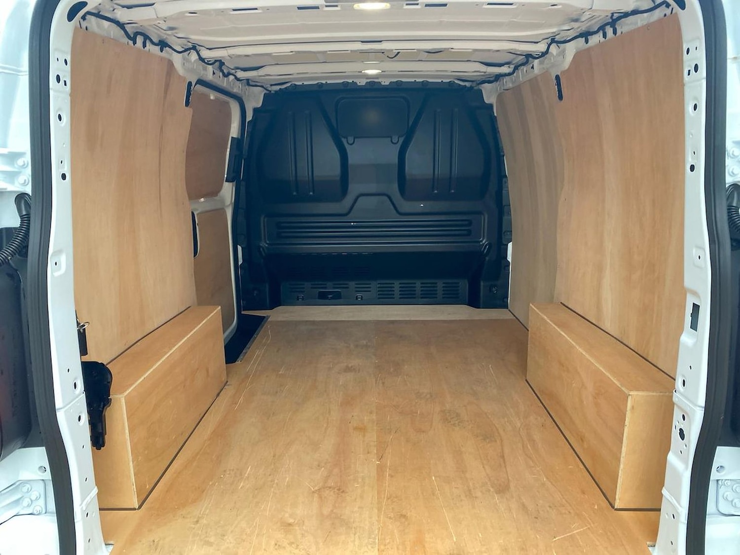 Used Volkswagen Transporter 2025 for sale - 77487983: Photo 17