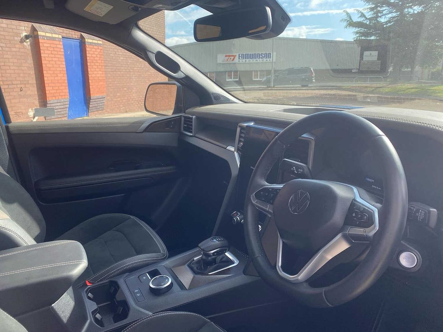 Used Volkswagen Amarok 2024 for sale - 76193231: Photo 15