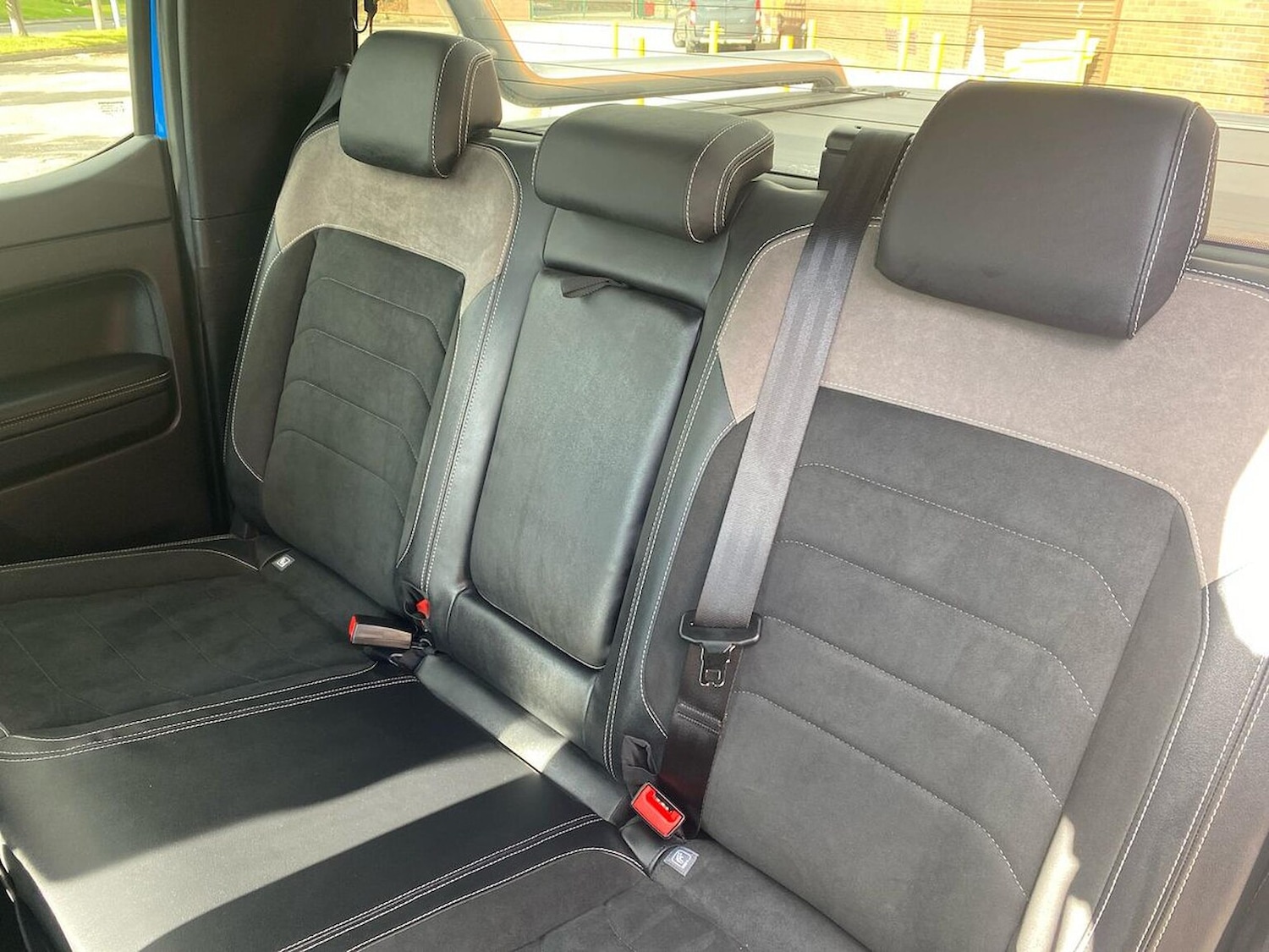 Used Volkswagen Amarok 2024 for sale - 76193231: Photo 16