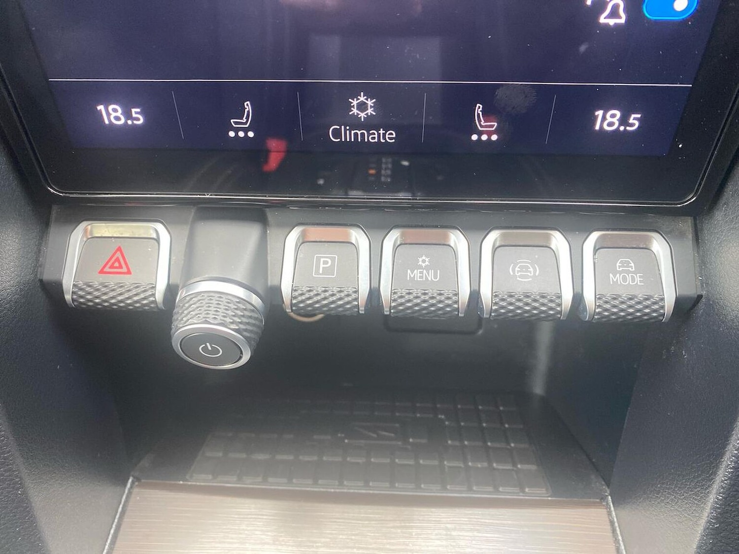 Used Volkswagen Amarok 2024 for sale - 76193231: Photo 31