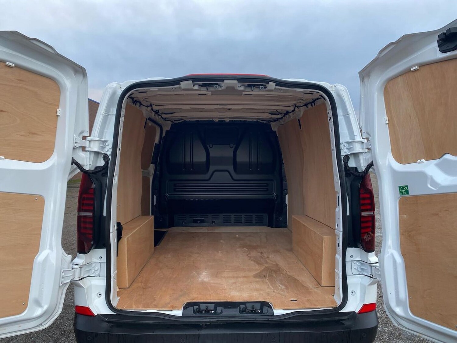 Used Volkswagen Transporter 2025 for sale - 77487914: Photo 17