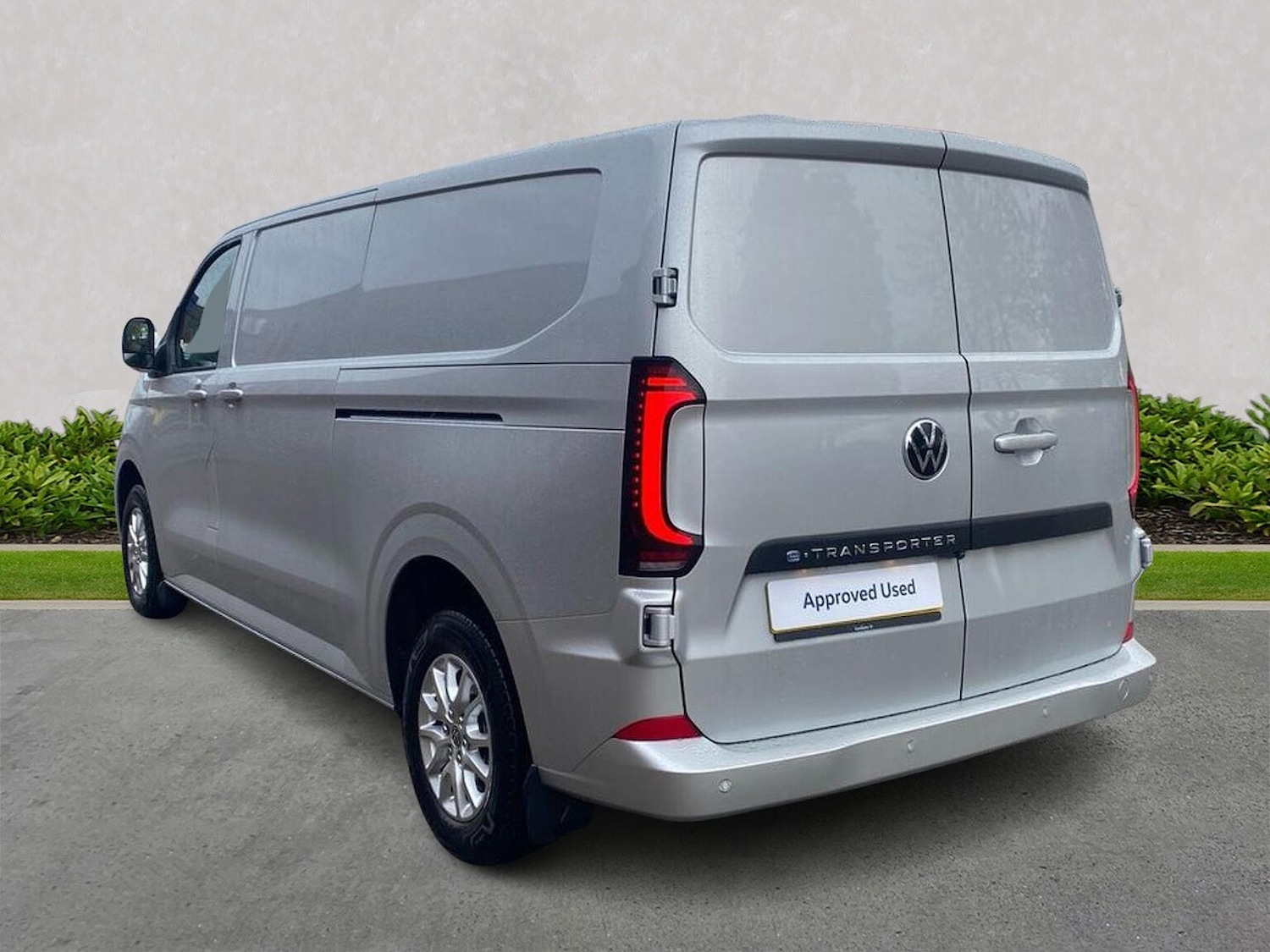 Used Volkswagen Transporter 2025 for sale - 77487978: Photo 2