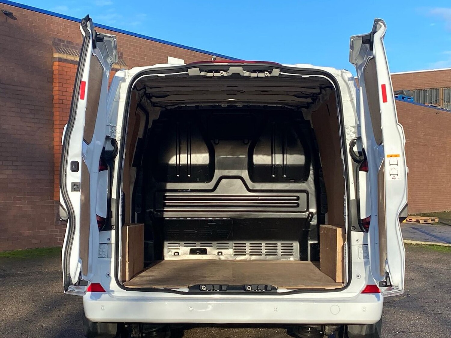 Used Volkswagen Transporter 2025 for sale - 77603702: Photo 17