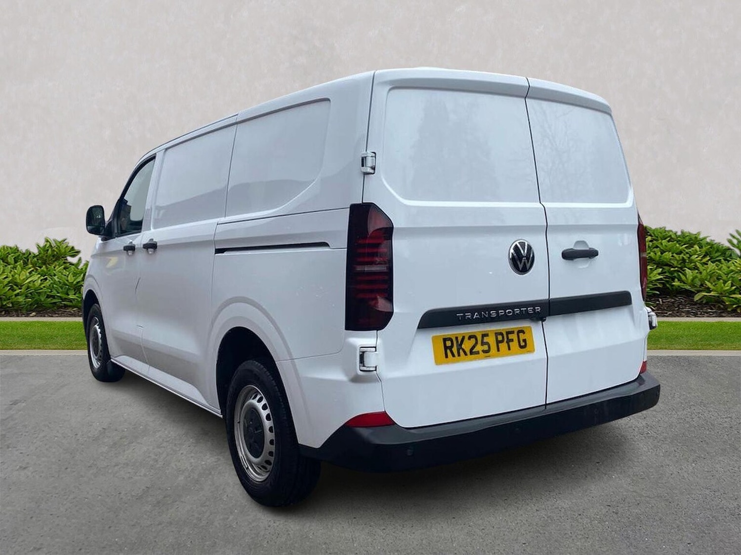 Used Volkswagen Transporter 2025 for sale - 77567696: Photo 2