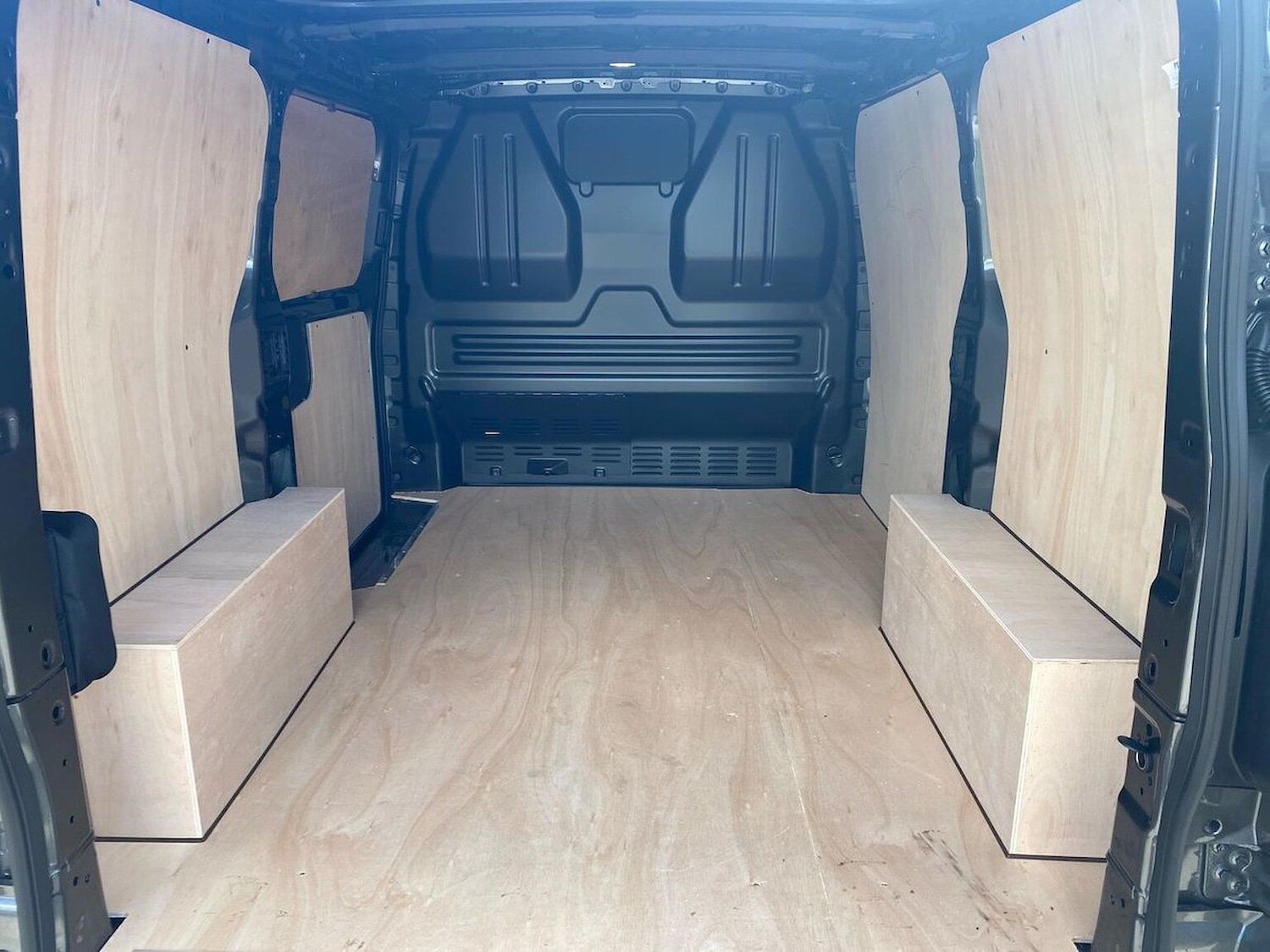 Used Volkswagen Transporter 2025 for sale - 76963461: Photo 17