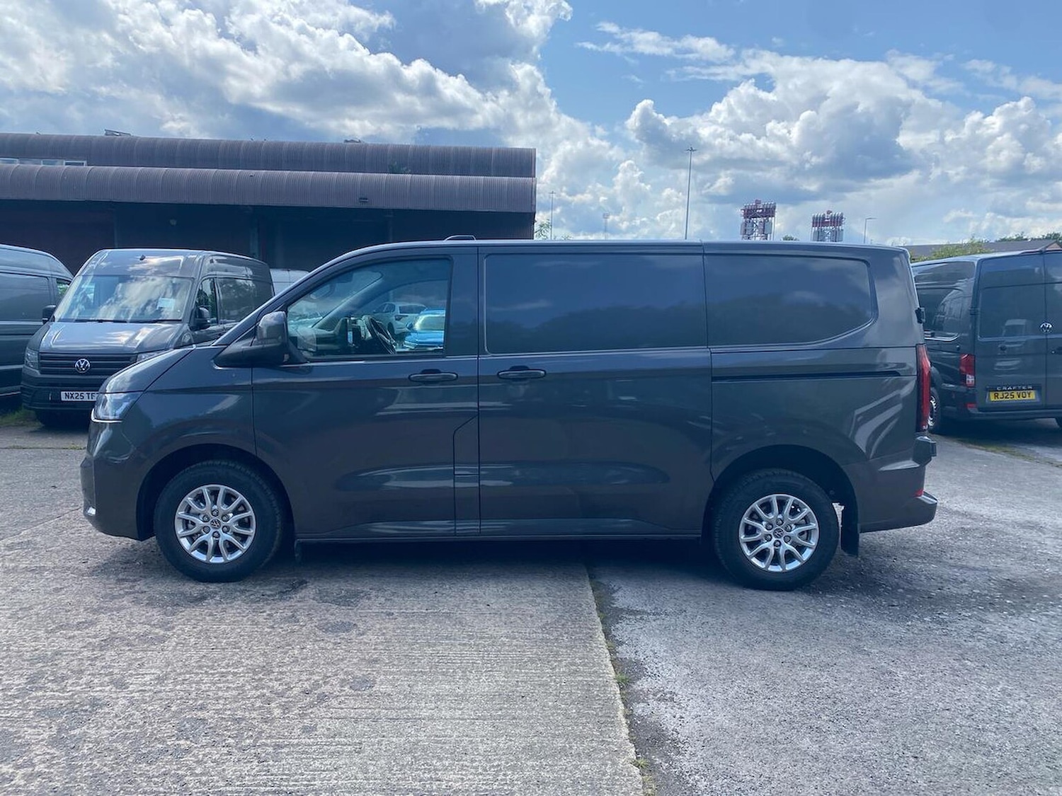 Used Volkswagen Transporter 2025 for sale - 76963461: Photo 19