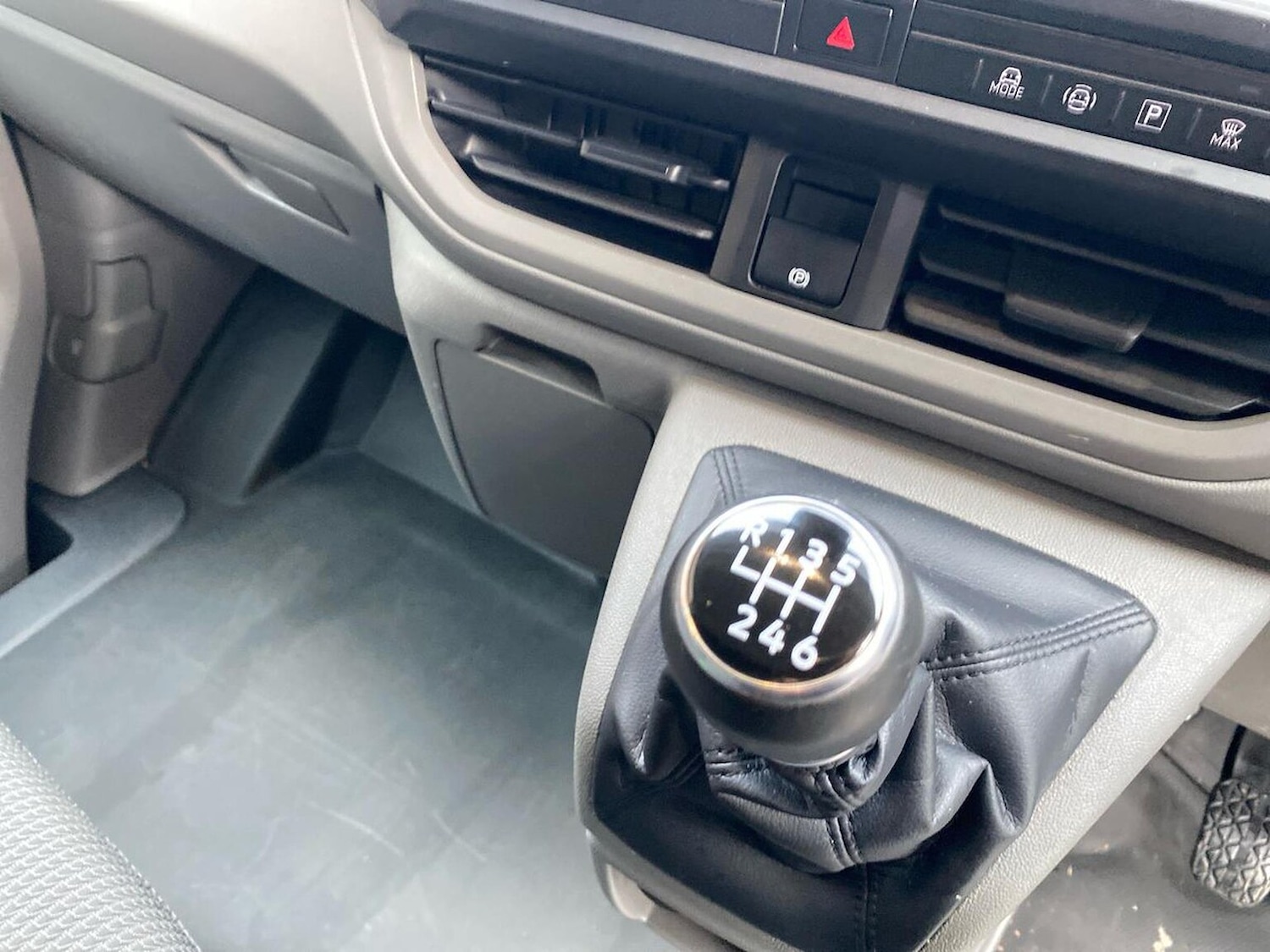 Used Volkswagen Transporter 2025 for sale - 77688012: Photo 13