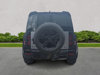 Used Land Rover Defender 2021 for sale - 79525060: Photo