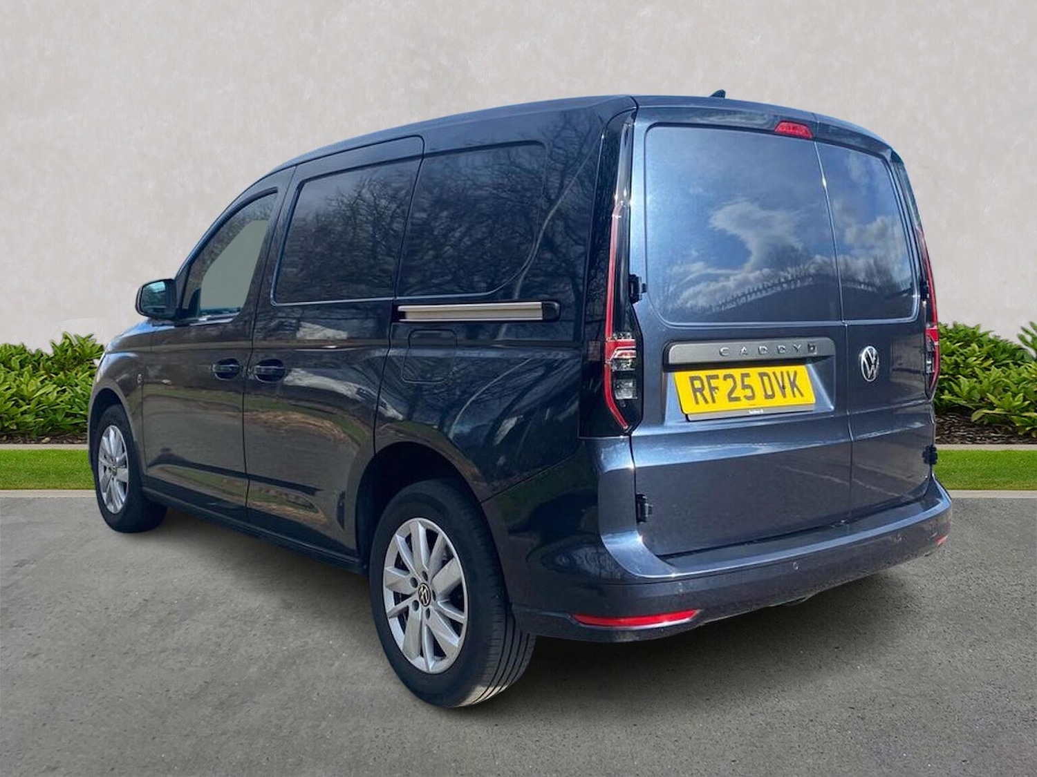 Used Volkswagen Caddy 2025 for sale - 78195197: Photo 2