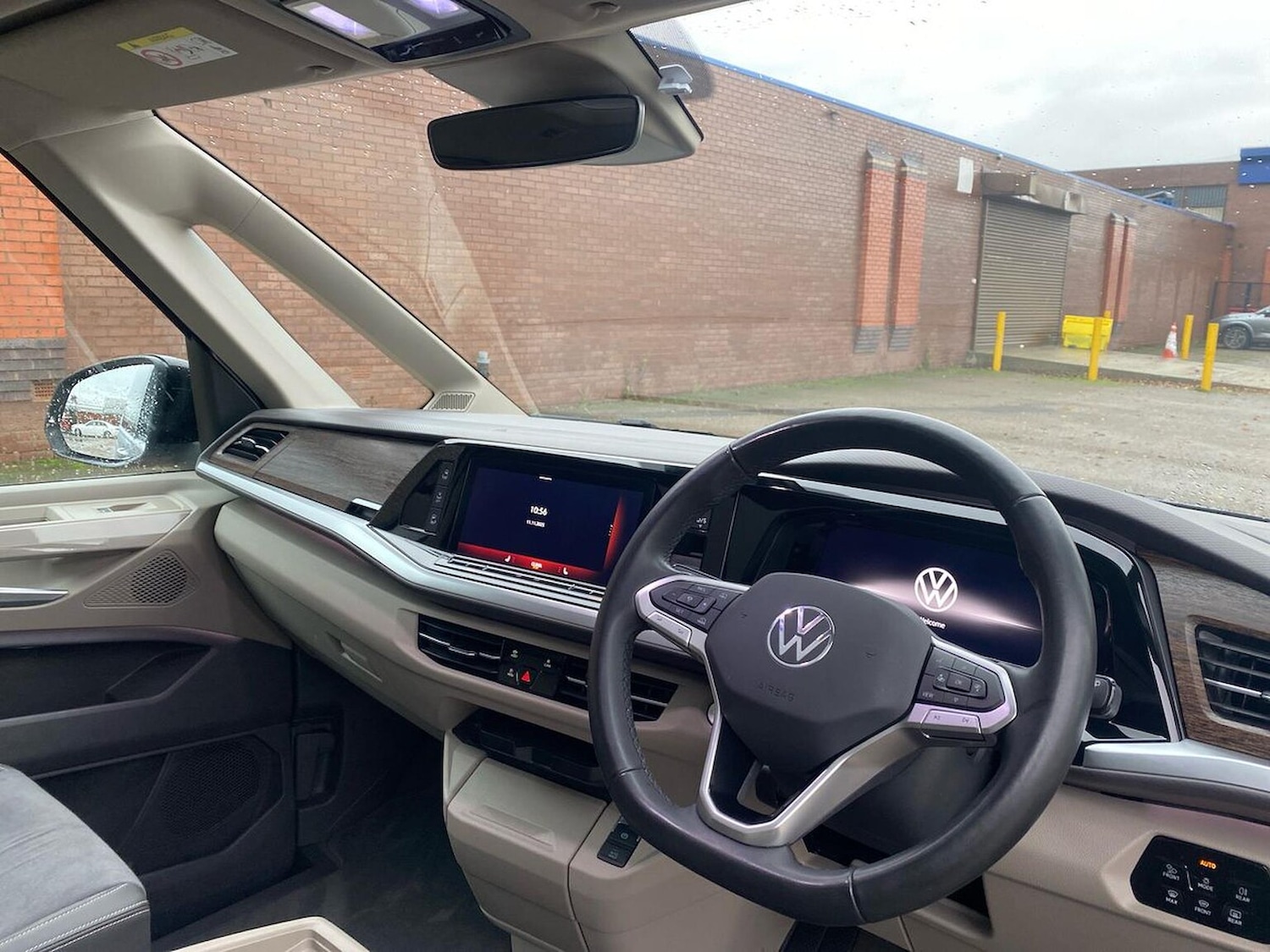 Used Volkswagen Multivan 2025 for sale - 77488009: Photo 15