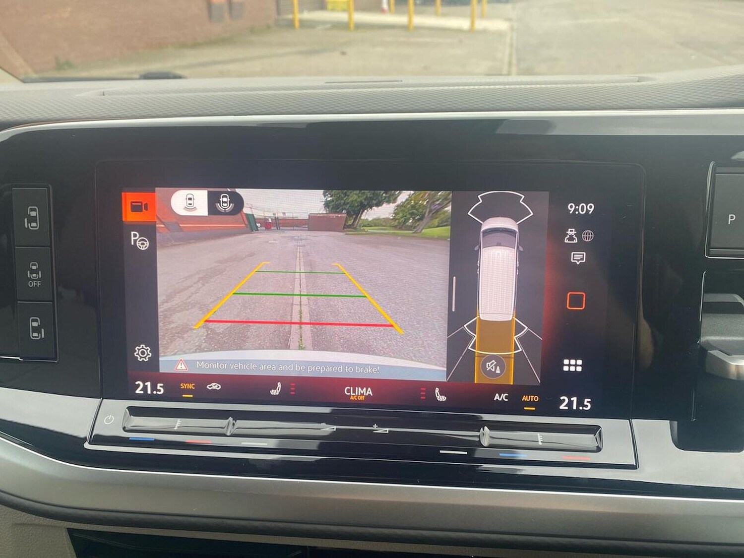 Used Volkswagen Multivan 2025 for sale - 77488030: Photo 33