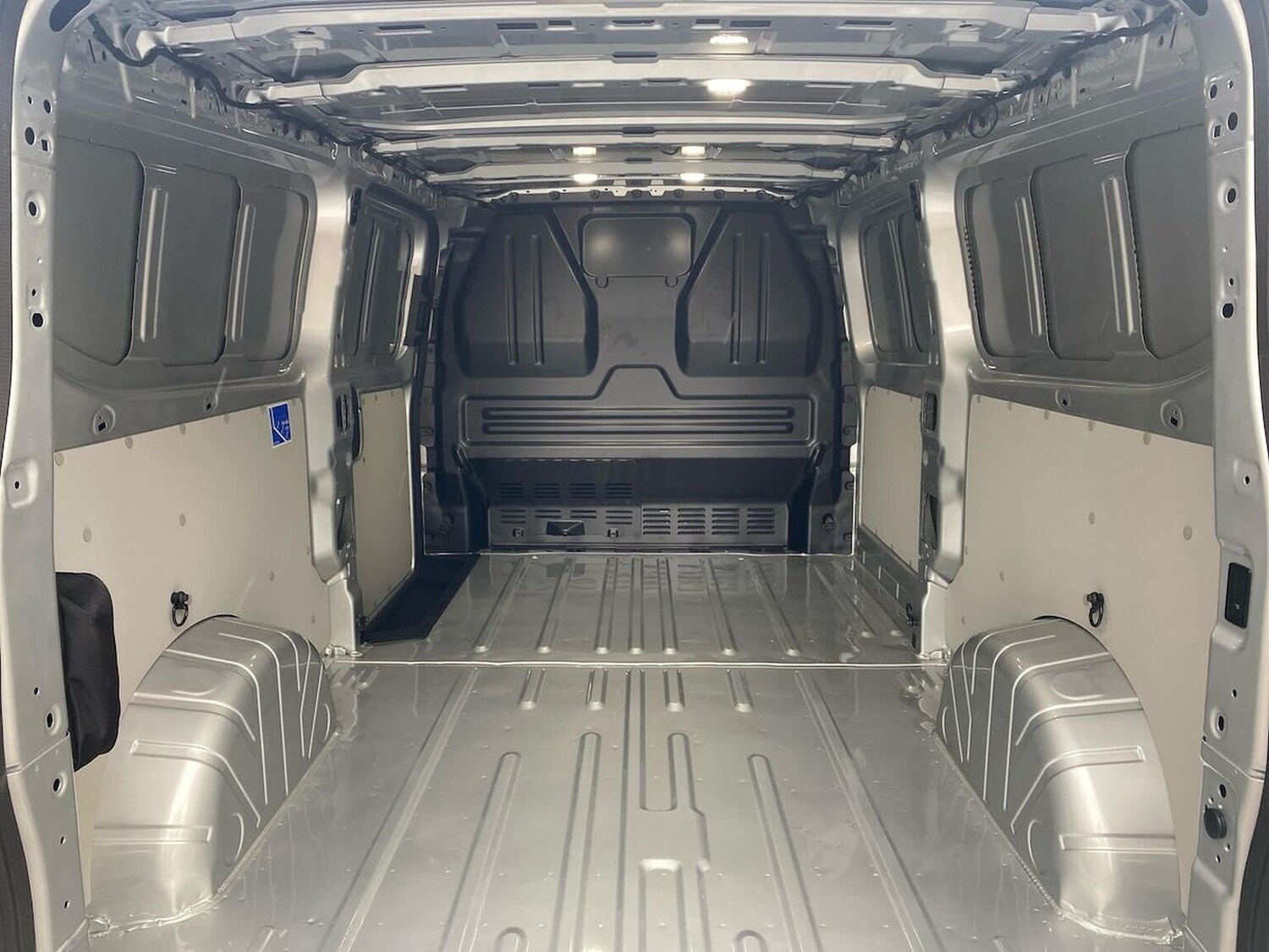 Used Volkswagen Transporter 2025 for sale - 76497333: Photo 17