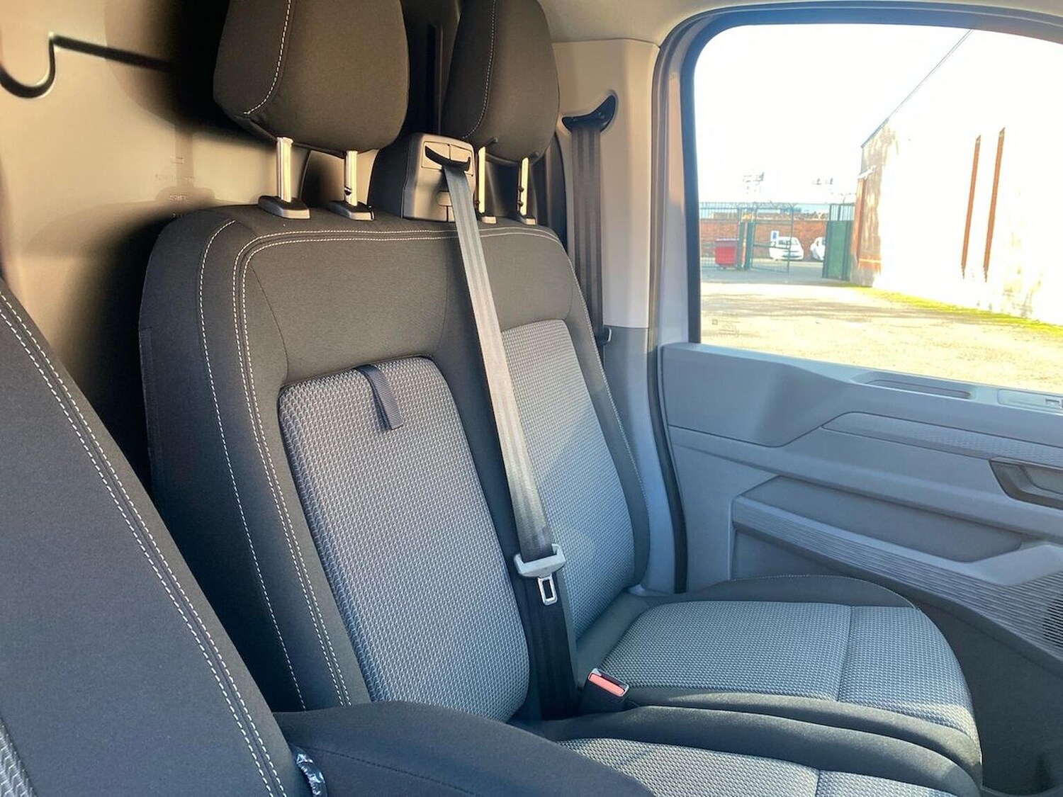 Used Volkswagen Transporter 2025 for sale - 76402459: Photo 16