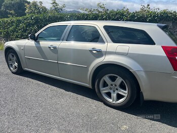 Used Chrysler 300C 2010 for sale - 75352120: Photo