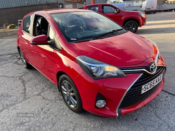 Used Toyota Yaris 2015 for sale - 78911853: Photo