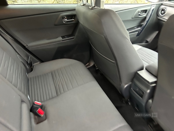 Used Toyota Auris 2015 for sale - 77217950: Photo 10