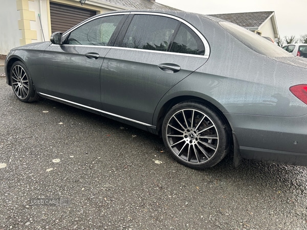 Used Mercedes-Benz E Class 2017 for sale - 76850764: Photo 4