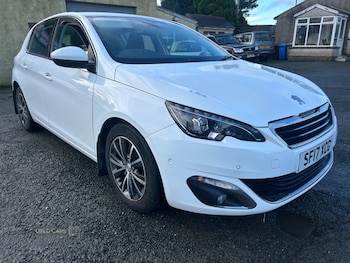 Used Peugeot 308 2017 for sale - 76608740: Photo