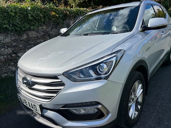 Used Hyundai Santa Fe 2018 for sale - 76032932: Photo