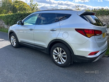 Used Hyundai Santa Fe 2018 for sale - 76032932: Photo