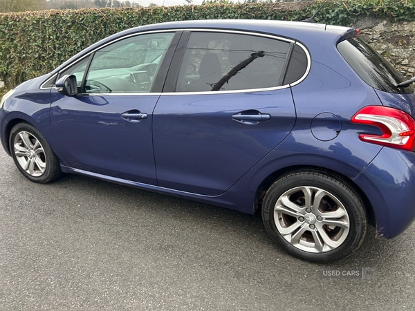 Used Peugeot 208 2015 for sale - 77217949: Photo 5
