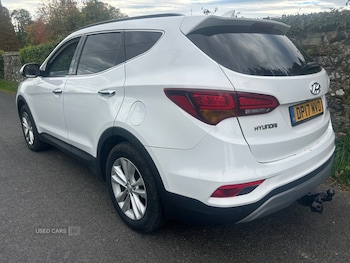 Used Hyundai Santa Fe 2017 for sale - 76190221: Photo 3