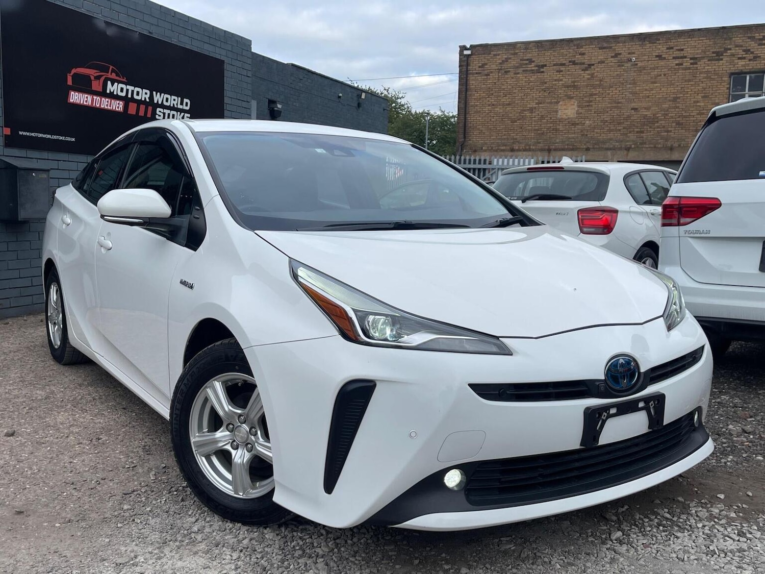 Used Toyota Prius 2020 for sale - 76418399: Photo 1