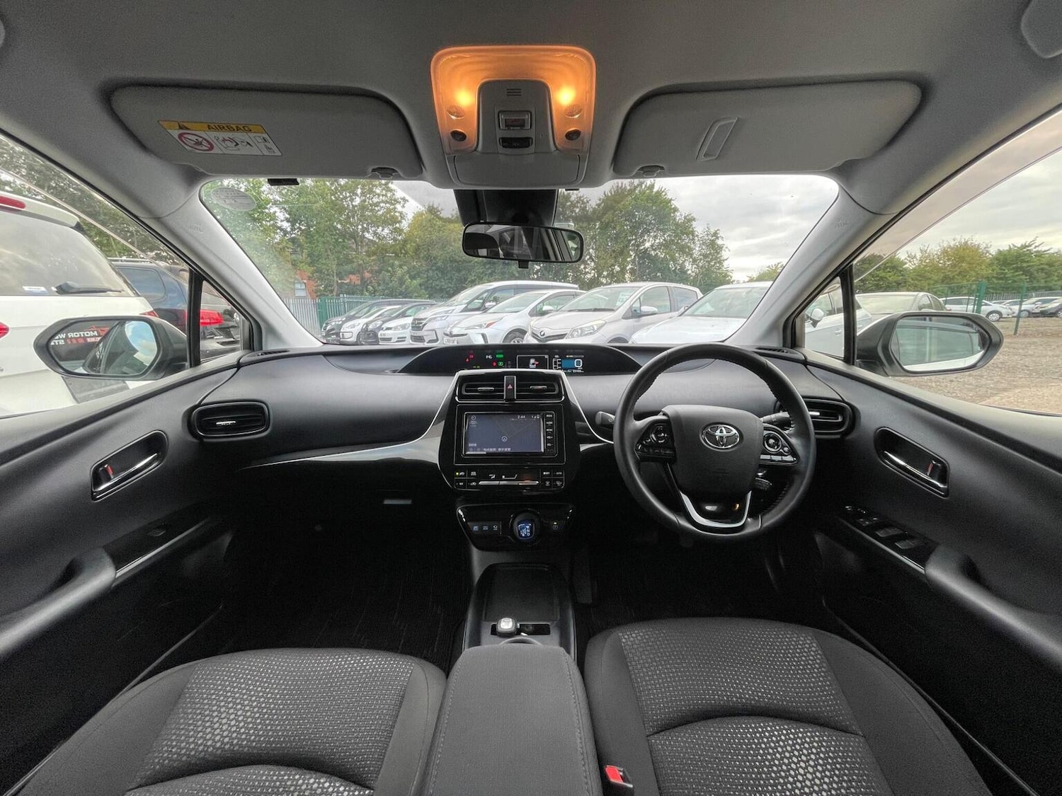 Used Toyota Prius 2020 for sale - 76418399: Photo 10