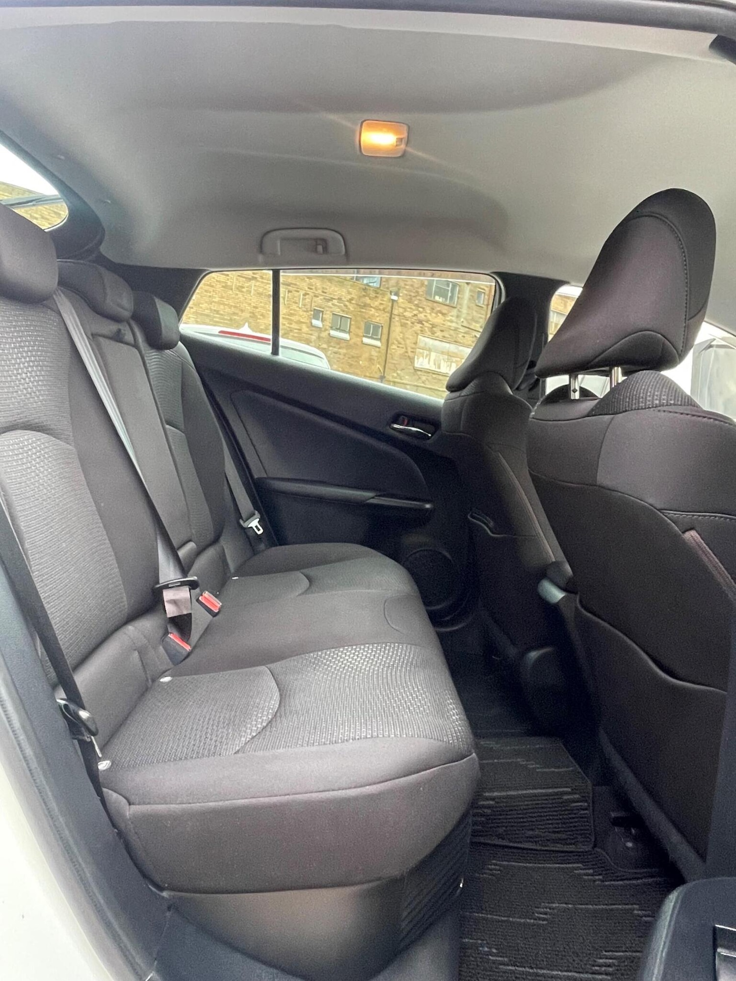 Used Toyota Prius 2020 for sale - 76418399: Photo 13