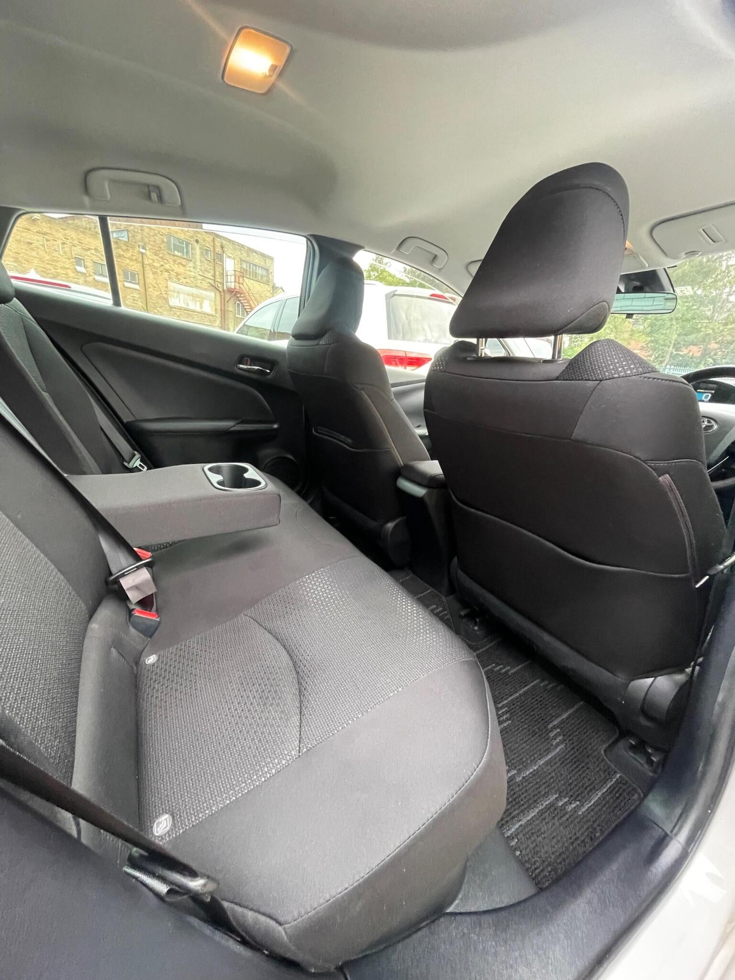 Used Toyota Prius 2020 for sale - 76418399: Photo 15