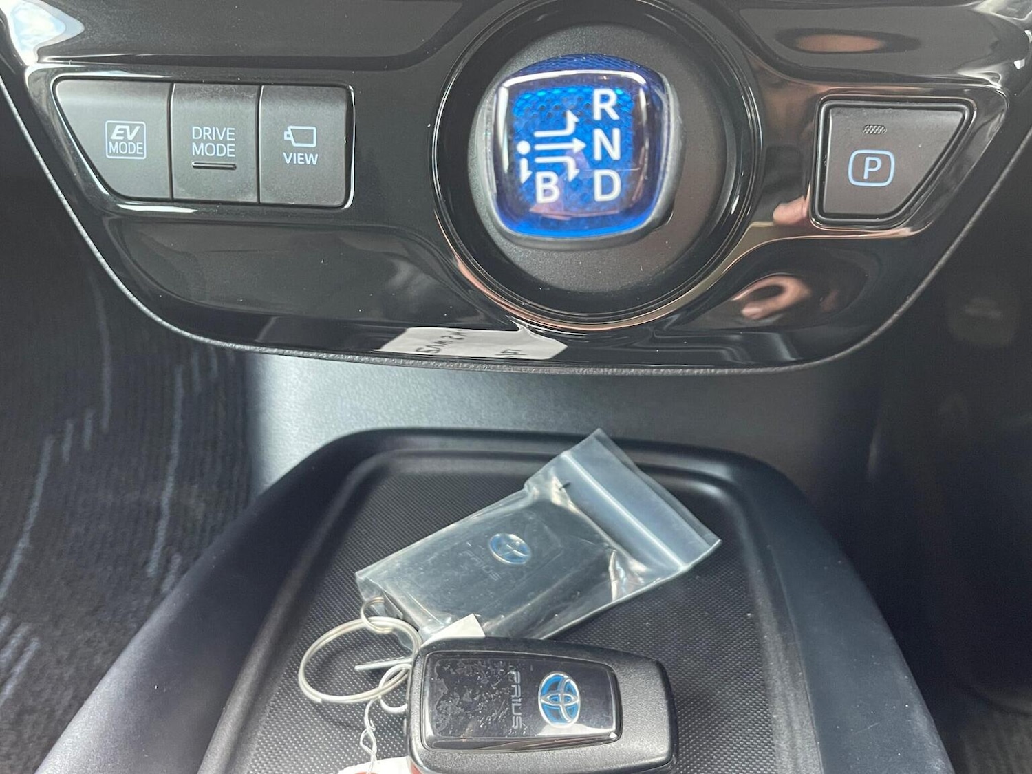 Used Toyota Prius 2020 for sale - 76418399: Photo 17