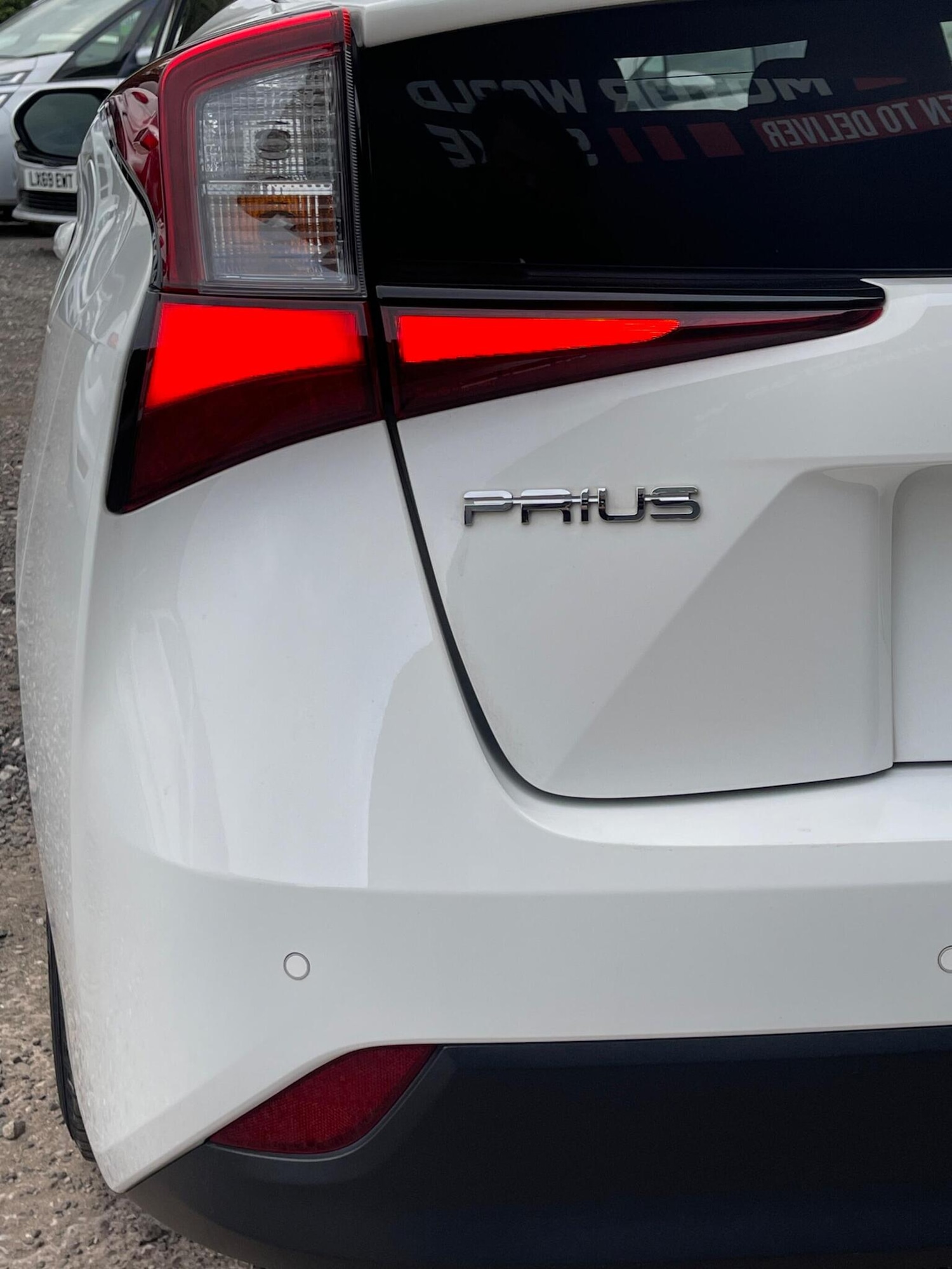 Used Toyota Prius 2020 for sale - 76418399: Photo 28