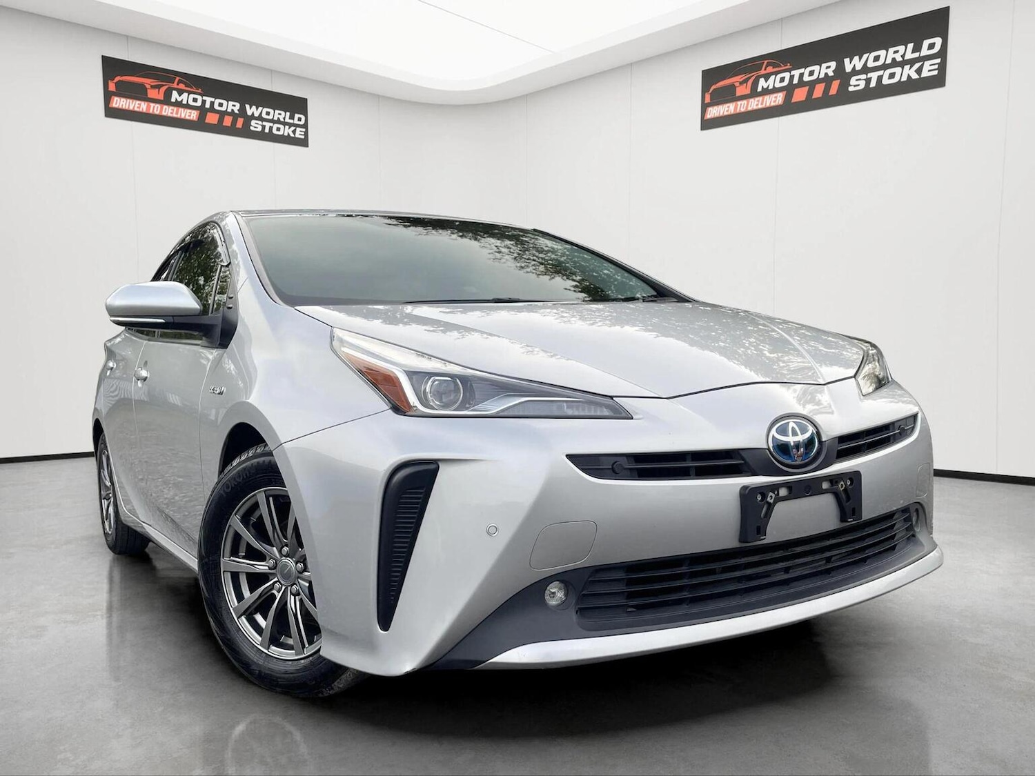 Used Toyota Prius 2020 for sale - 76340348: Photo 1