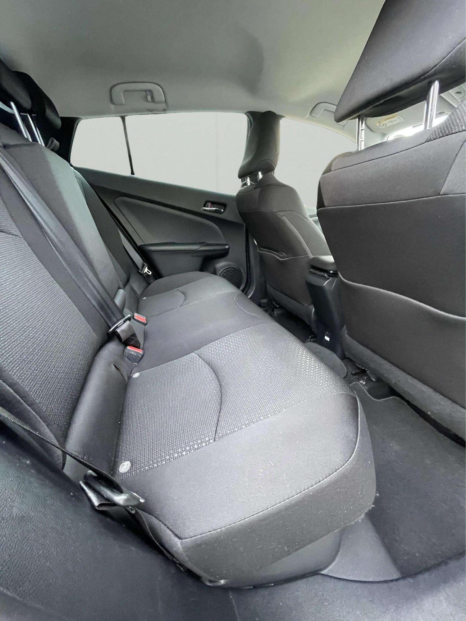 Used Toyota Prius 2020 for sale - 76340348: Photo 10