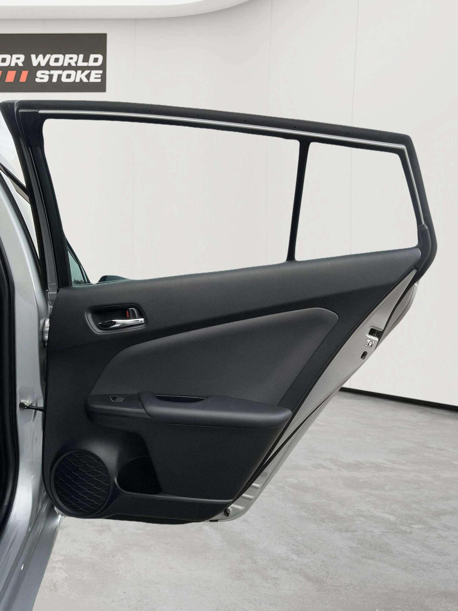 Used Toyota Prius 2020 for sale - 76340348: Photo 12