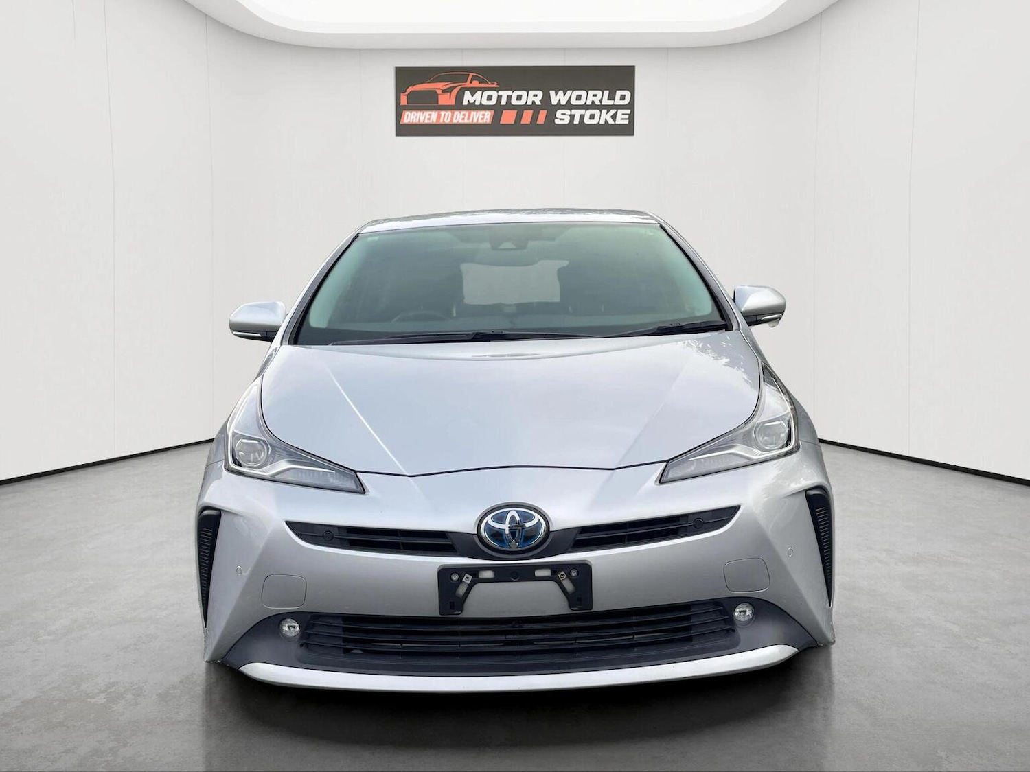 Used Toyota Prius 2020 for sale - 76340348: Photo 2