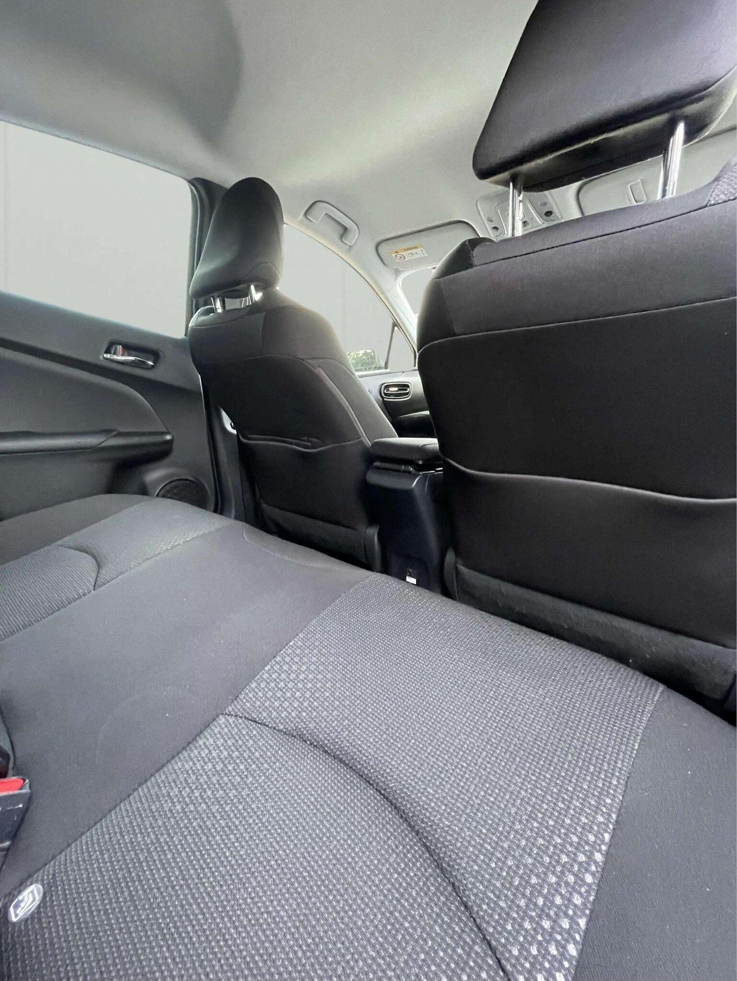 Used Toyota Prius 2020 for sale - 76340348: Photo 24