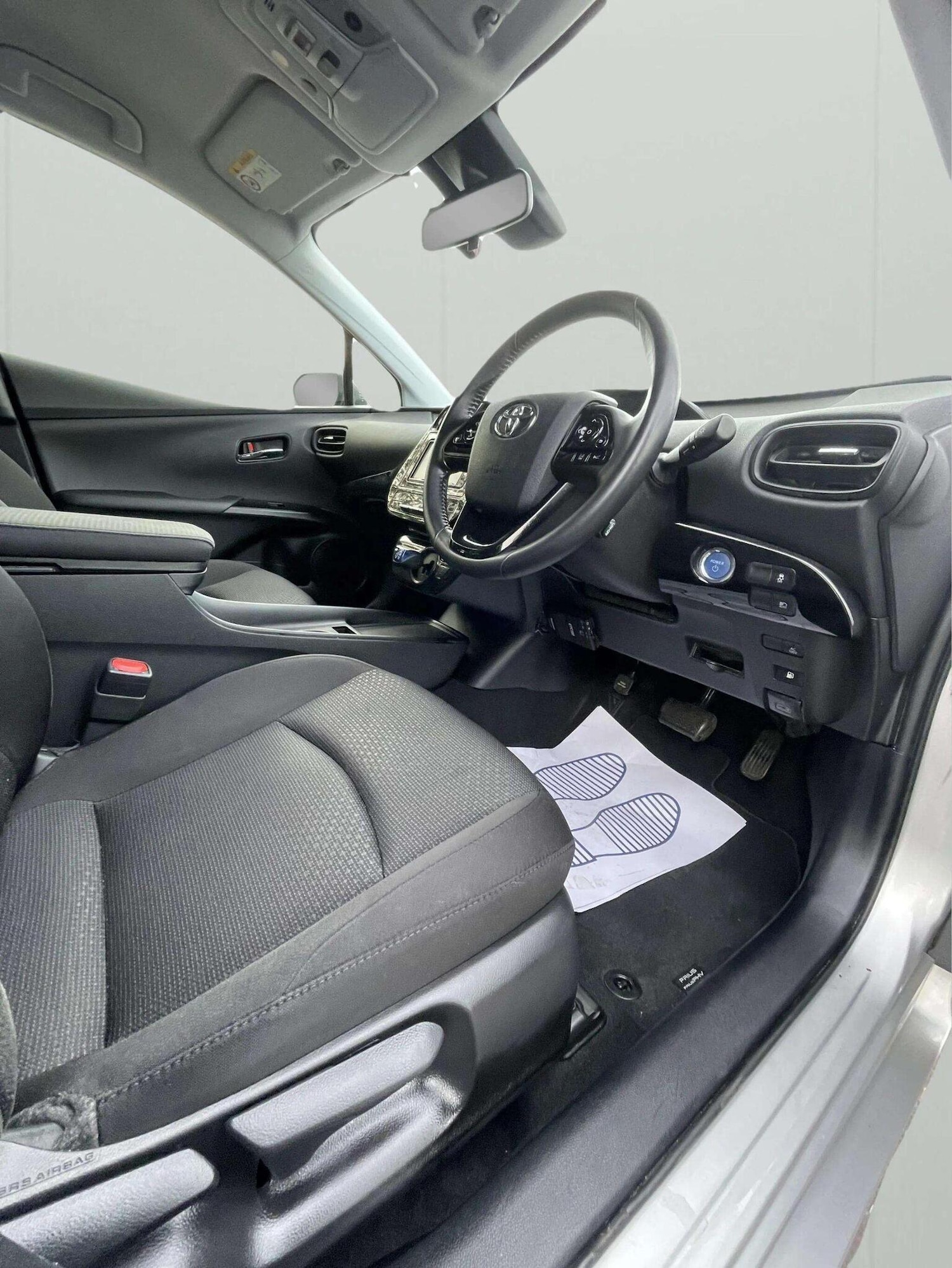 Used Toyota Prius 2020 for sale - 76340348: Photo 9