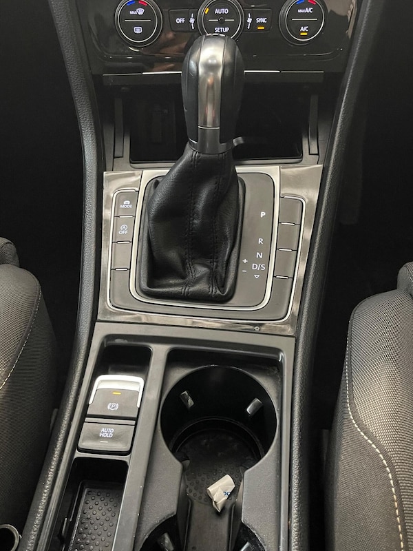 Used Volkswagen Golf 2015 for sale - 76192625: Photo 27