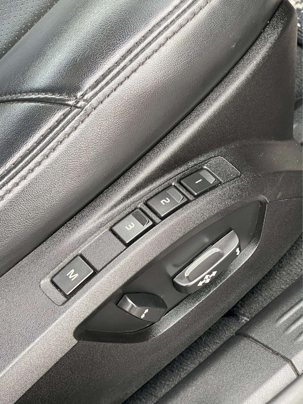 Used Volvo V40 2015 for sale - 76237113: Photo 18