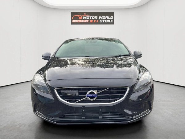 Used Volvo V40 2015 for sale - 76237113: Photo 2