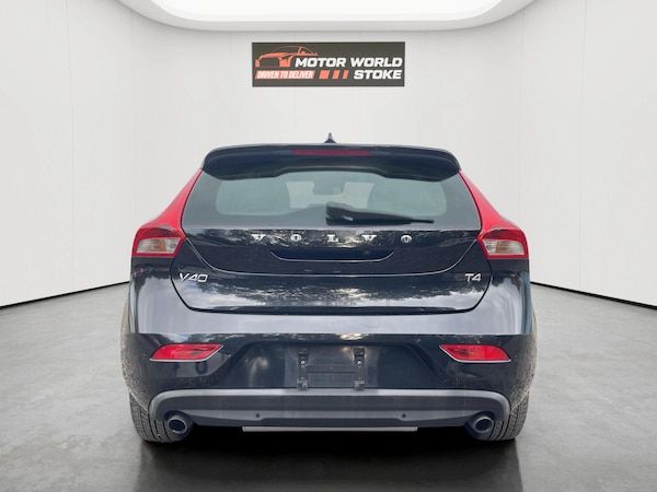Used Volvo V40 2015 for sale - 76237113: Photo 6