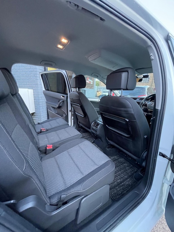 Used Volkswagen Touran 2017 for sale - 76177061: Photo 17