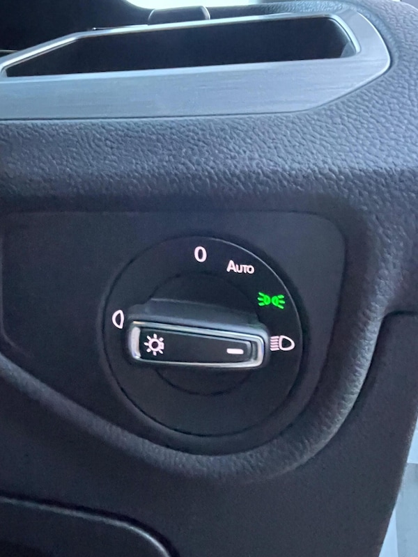 Used Volkswagen Touran 2017 for sale - 76177061: Photo 20