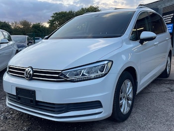Used Volkswagen Touran 2017 for sale - 76177061: Photo 2