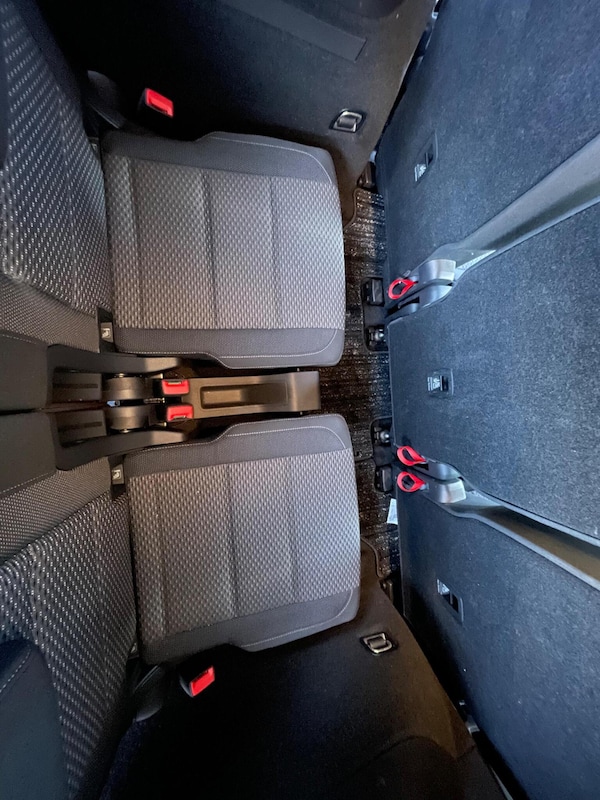 Used Volkswagen Touran 2017 for sale - 76177061: Photo 37
