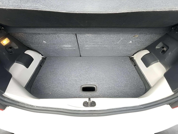 Used Volkswagen up! 2016 for sale - 76249322: Photo 22