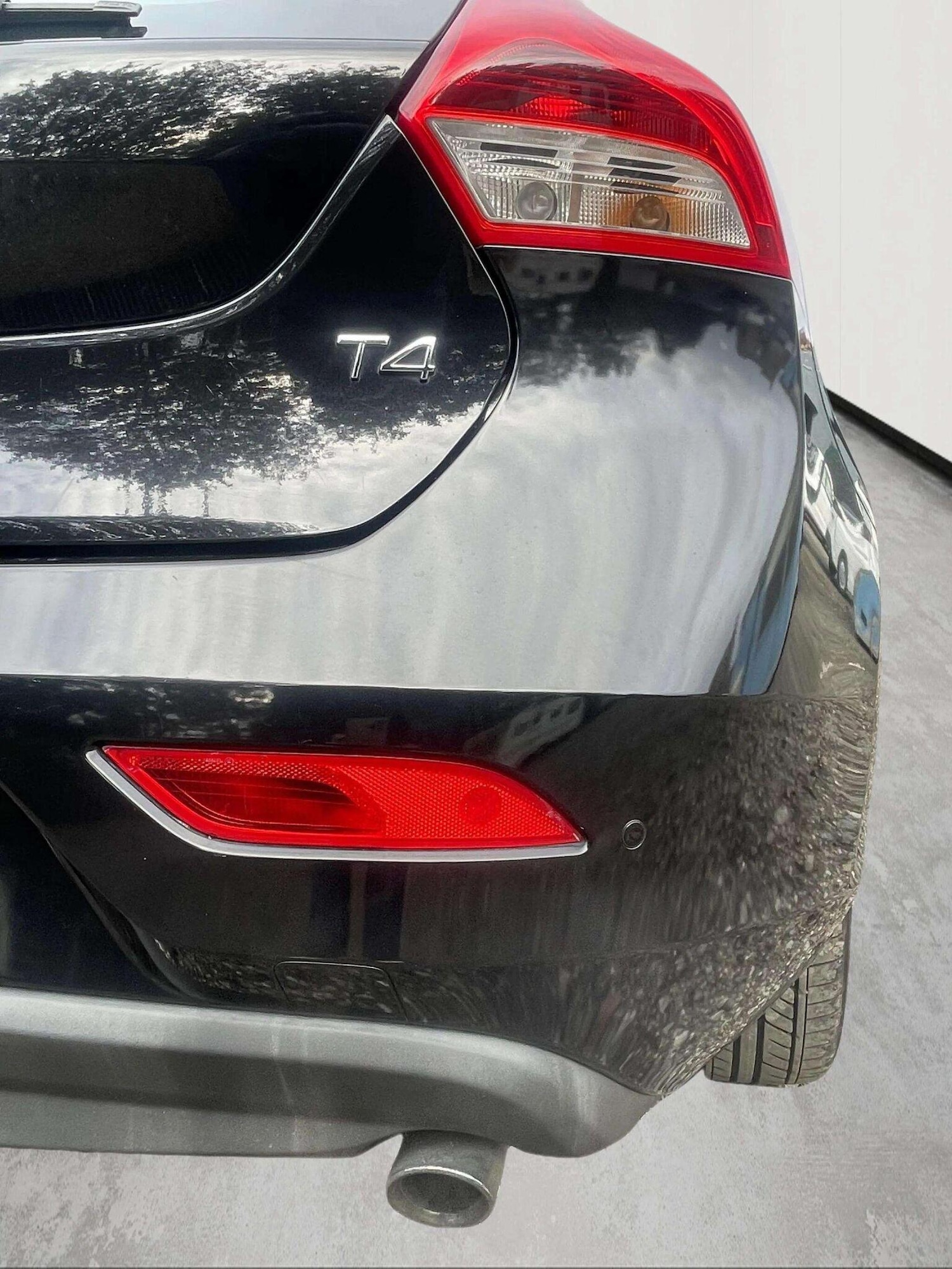 Used Volvo V40 2015 for sale - 76449410: Photo 31